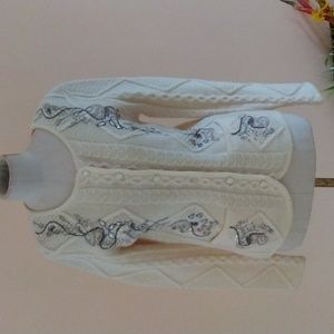 Finette Size 1 Sweater.